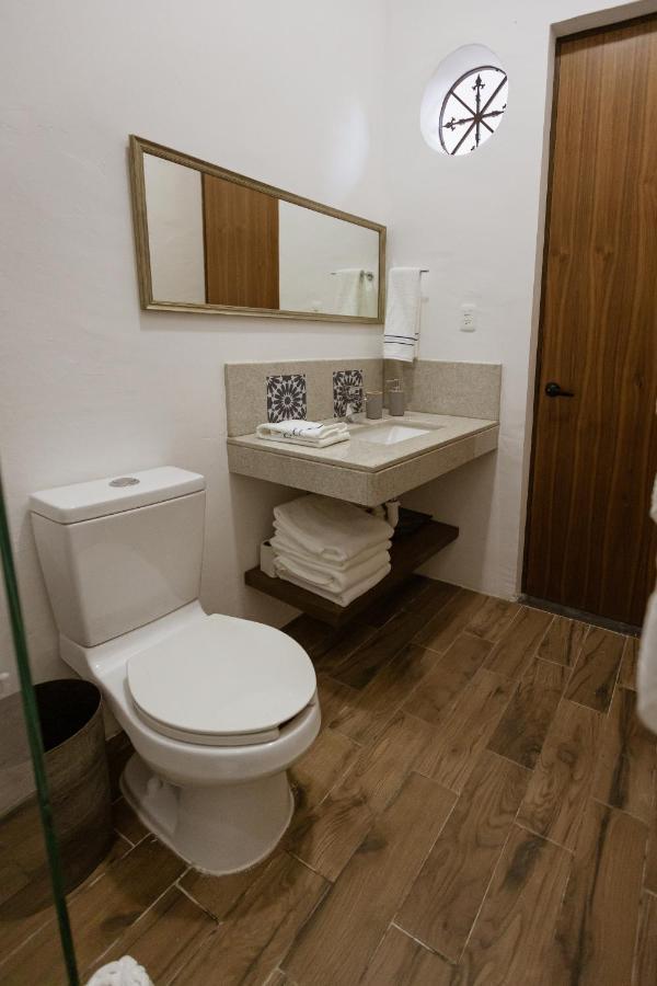 Casa Ubicada En El Corazon De Merida, Ac Y Piscina! Bagian luar foto
